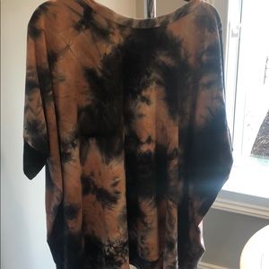 Rae Mode Tie dyed blue and pink top